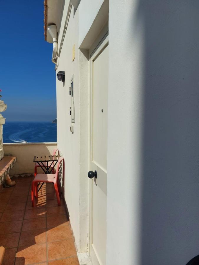 La Stanza Sul Porto Di Amalfi Camera Piccina Piccina Con Bagno Privato E Terrazzino Vista Mare Exterior photo